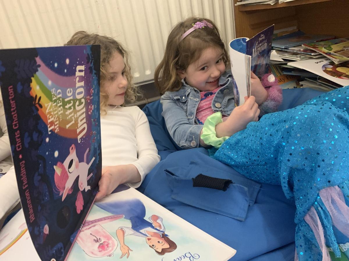 Senior Infants enjoying World Book Day 2026