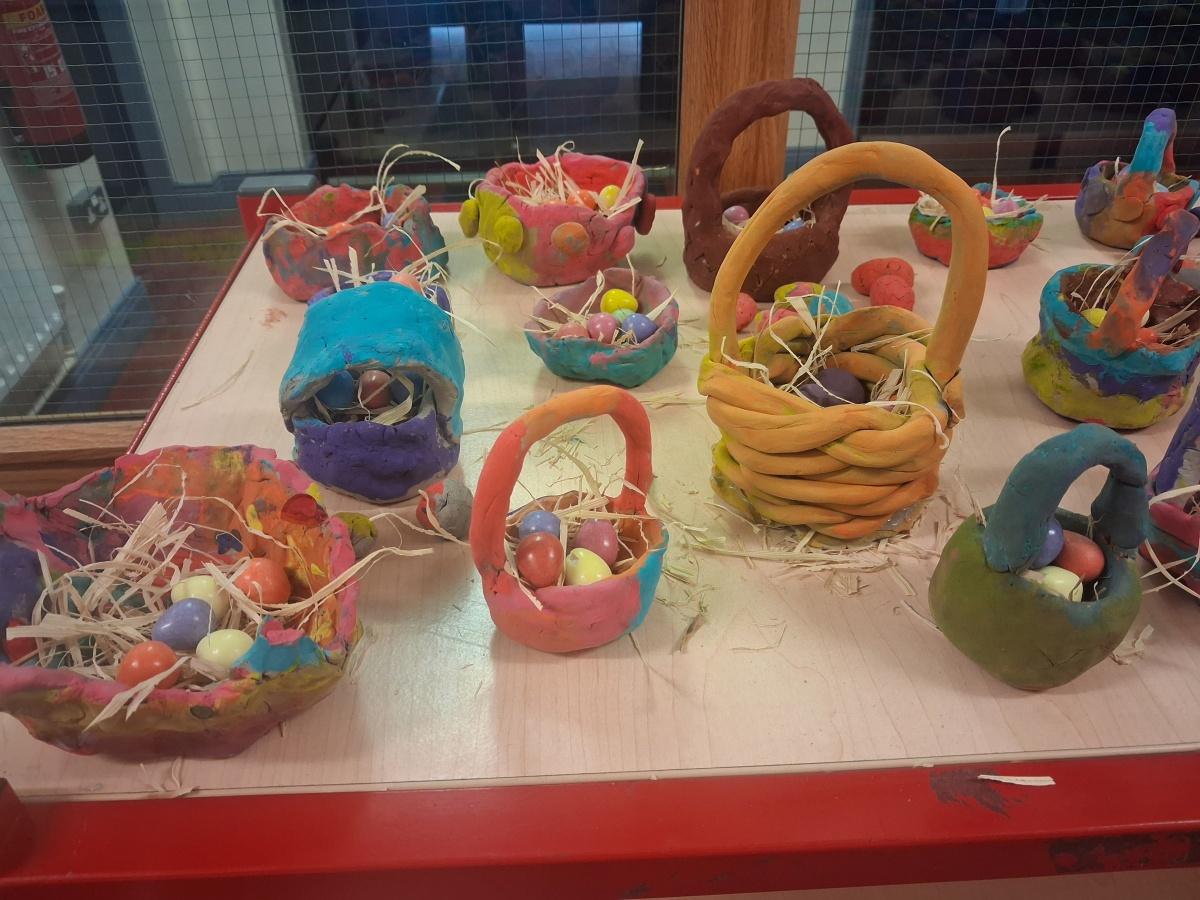 Beannachtaí na Cásca oraibh ó Rang 3