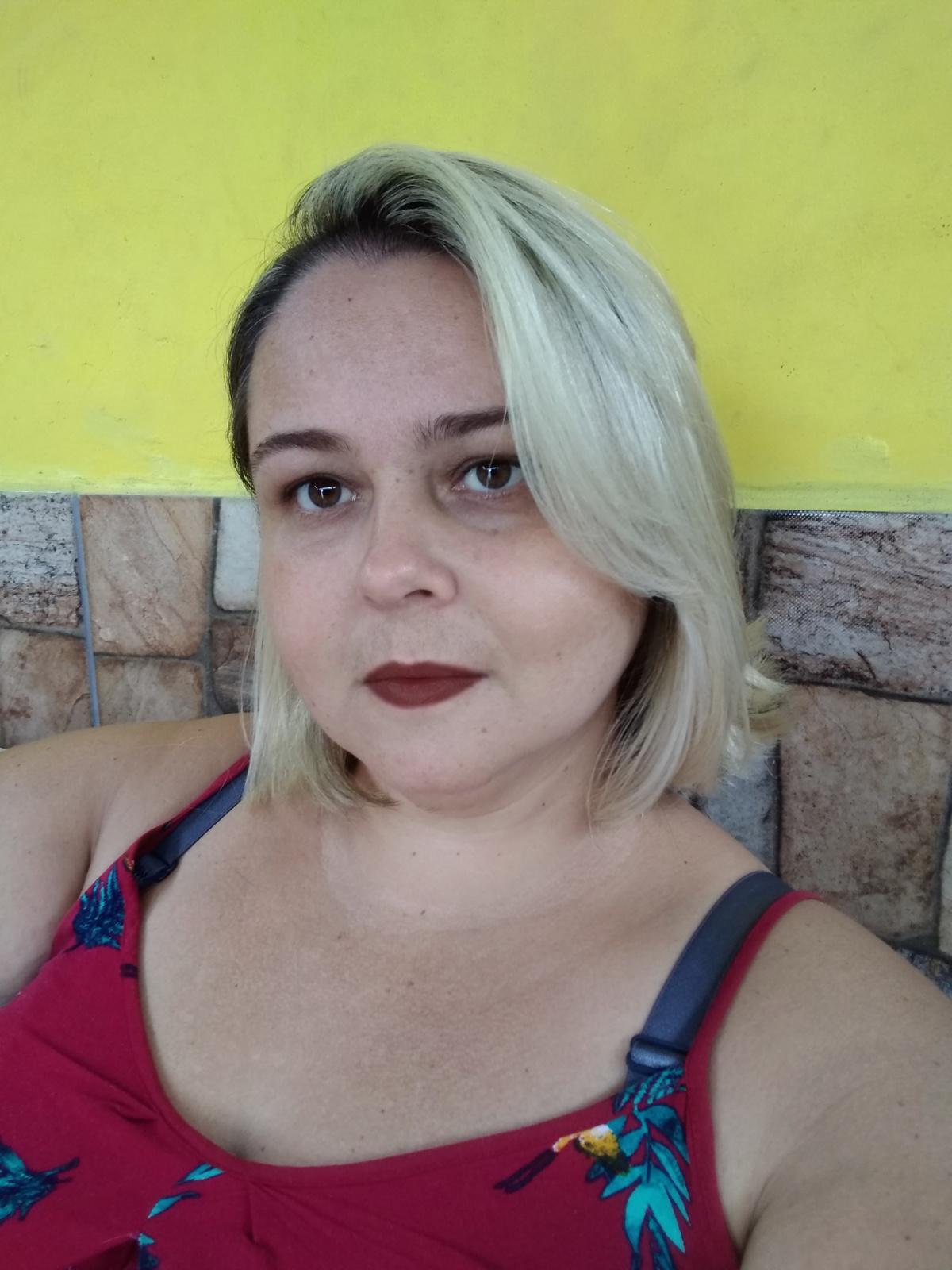 Vanessa R. Gonçalves de Souza