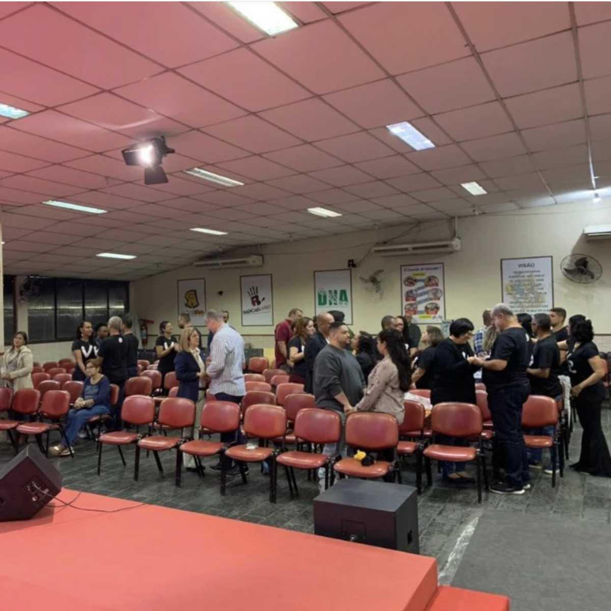 Última sexta Culto dos Casais 20 h Última sexta Culto dos Casais 20 h