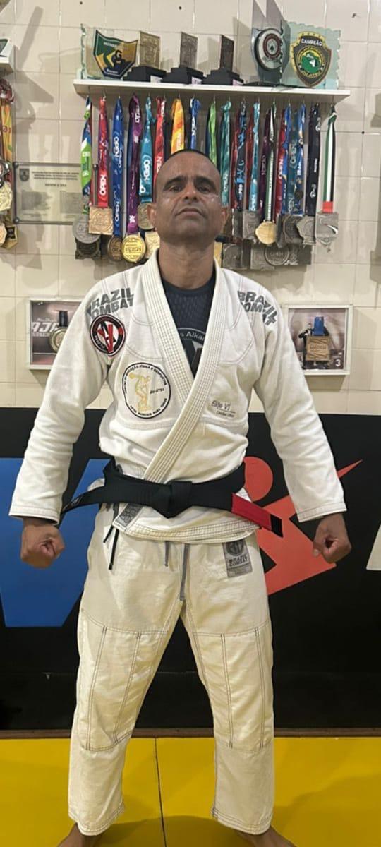 INSVREVA-SE PARA O JIUJITSU MAANAIM