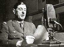 Le général de Gaulle, au micro de Radio Londres, le 18 juin 1940.