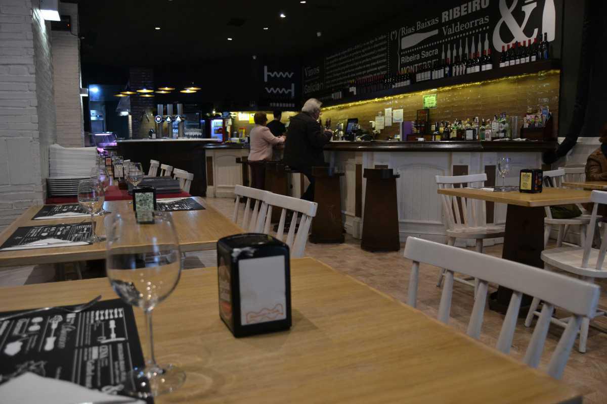 Cafetería - Restaurante - Cervecería Peregrinus