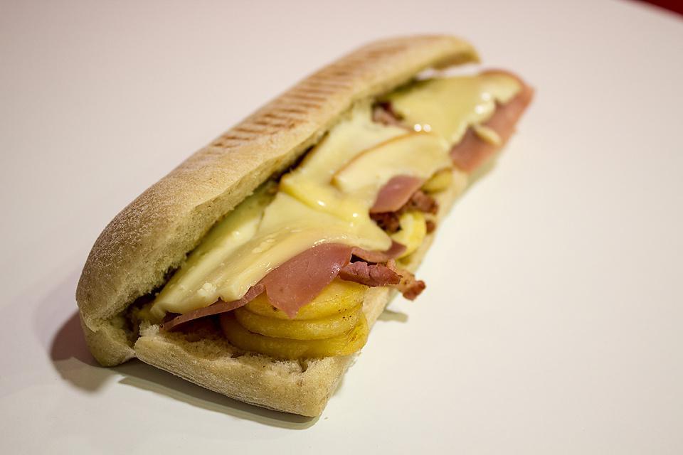 Les sandwichs chauds (en pain ou en galette)