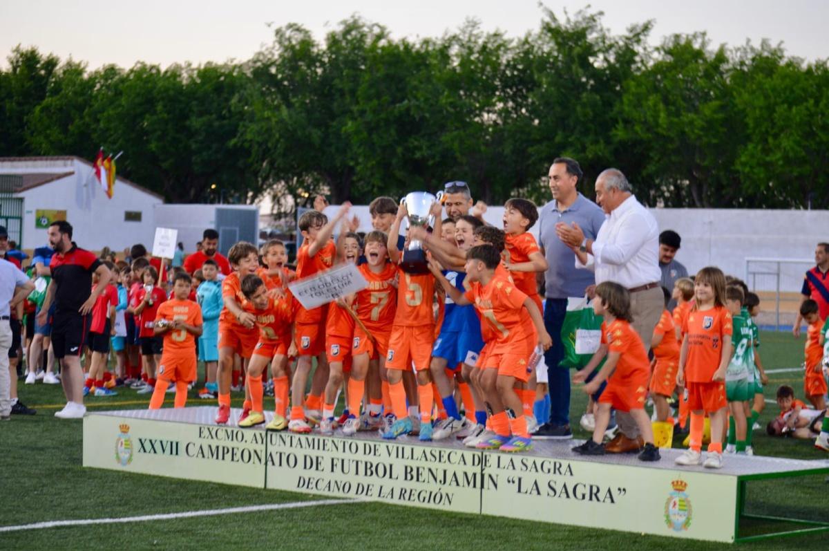EFB Odelot Toletum “B” se corona campeón de la Liga de Campeones en una emocionante final EFB Odelot Toletum “B” se corona campeón de la Liga de Campeones en una emocionante final