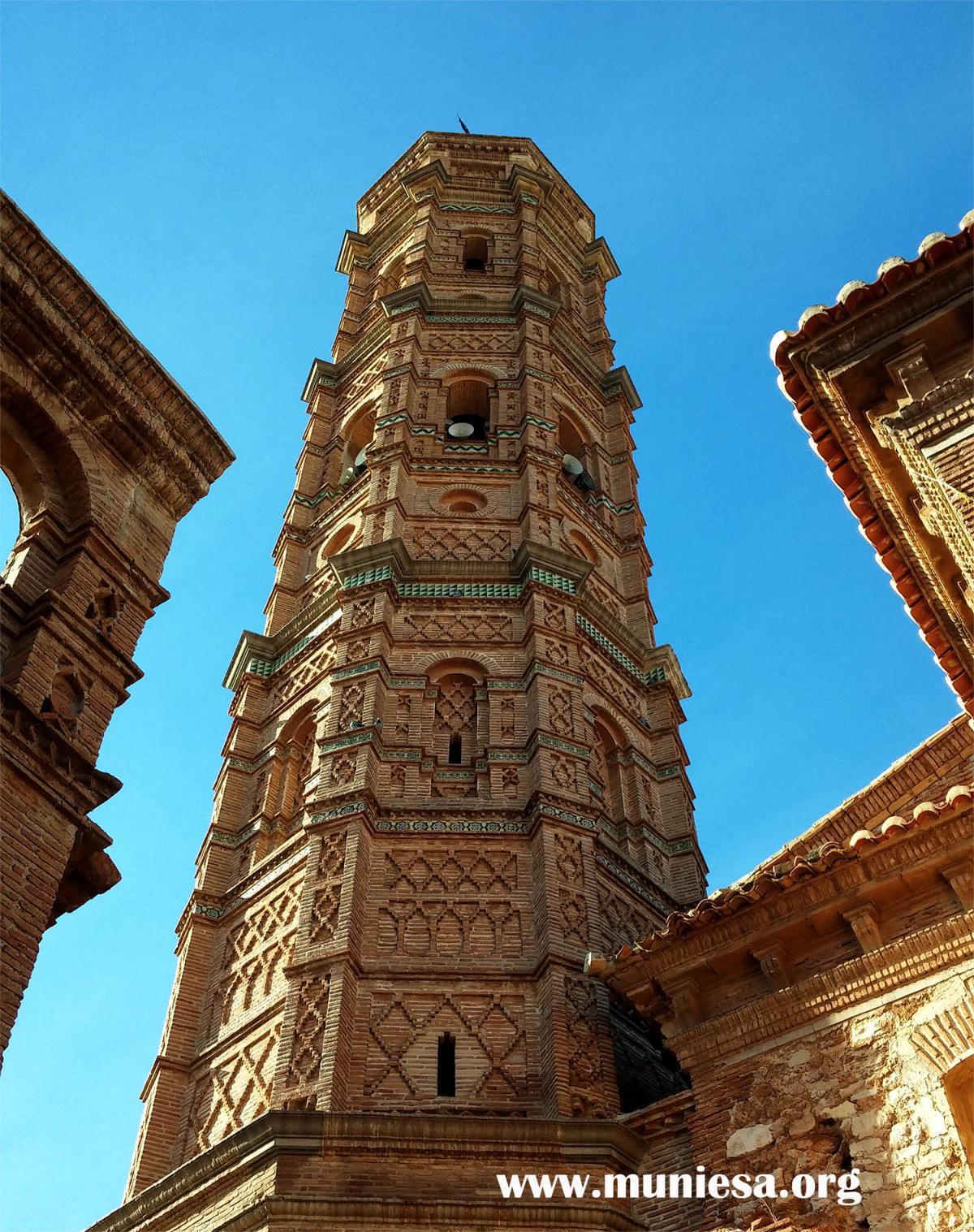 MUNIESA, LA TORRE Y LAS PESETAS EN LA TV. VIDEO MUNIESA, LA TORRE Y LAS PESETAS EN LA TV. VIDEO