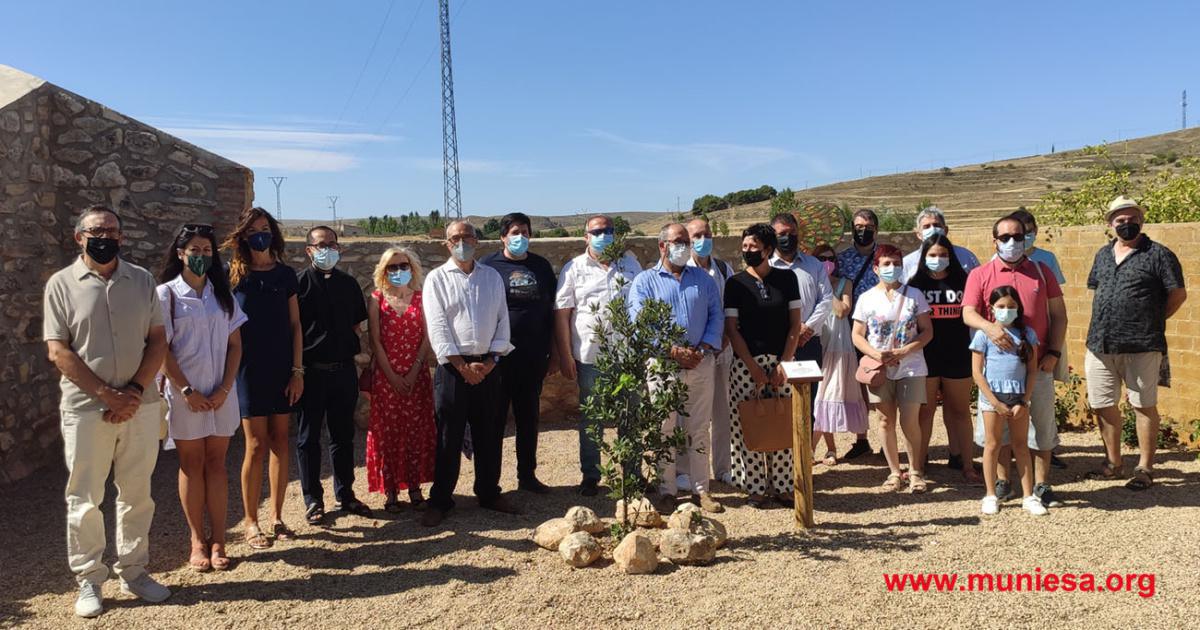 MUNIESA. IRANZO Y EL BOSQUE DE LOS EDITORES MUNIESA. IRANZO Y EL BOSQUE DE LOS EDITORES