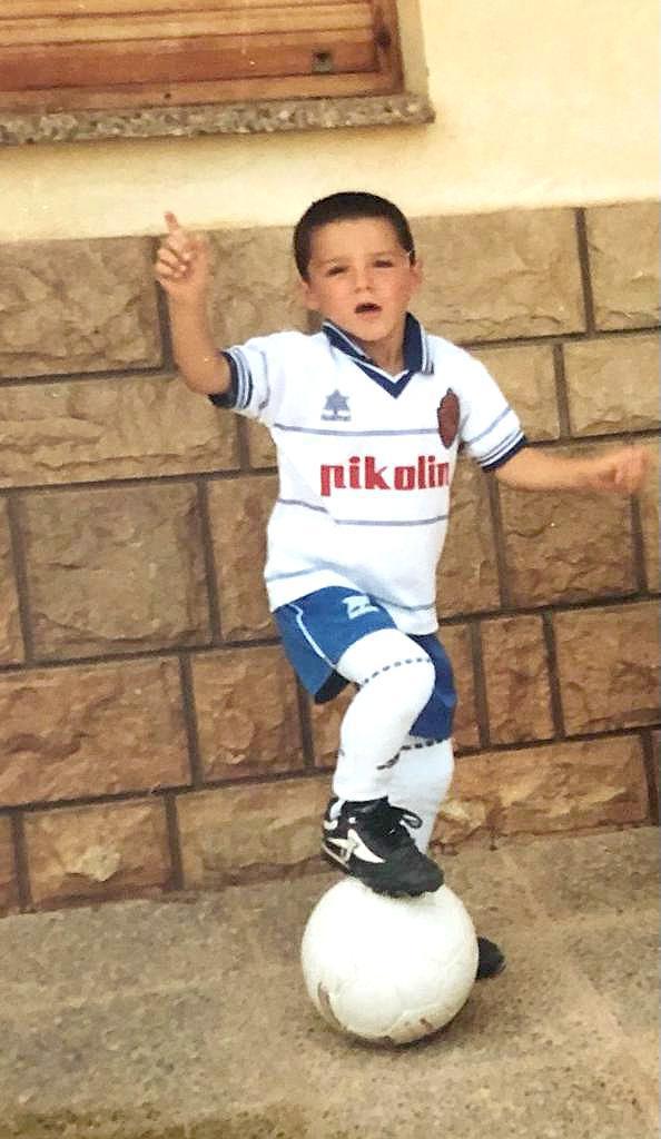 JESÚS BERNAL. ÉXITO EN EL FÚTBOL JESÚS BERNAL. ÉXITO EN EL FÚTBOL