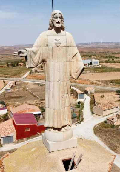 DESPERFECTOS EN SANTA BÁRBARA