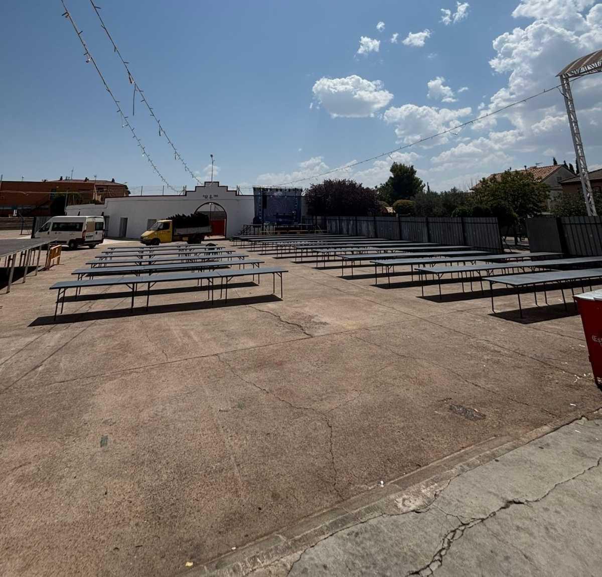 "CENA DE LA VACA" NORMAS. MESAS Y SILLAS "CENA DE LA VACA" NORMAS. MESAS Y SILLAS