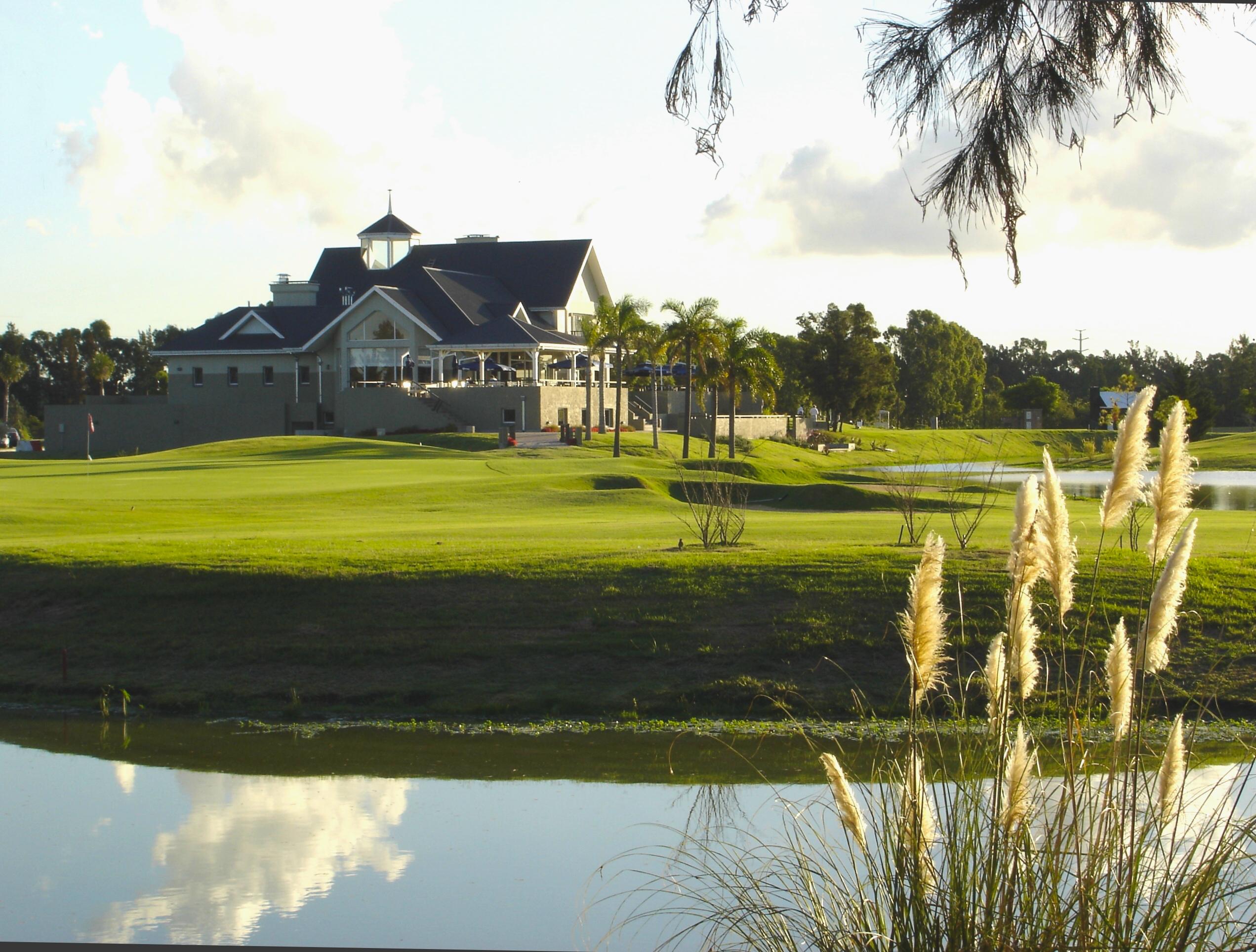 Club House desde el Hoyo 18