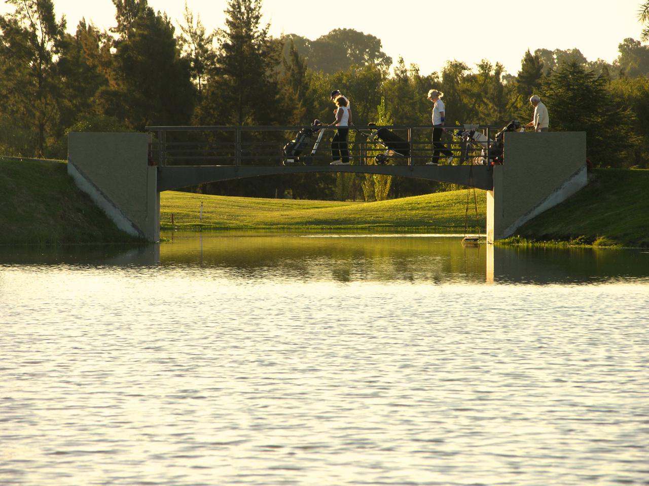 Puente en el Hoyo 18