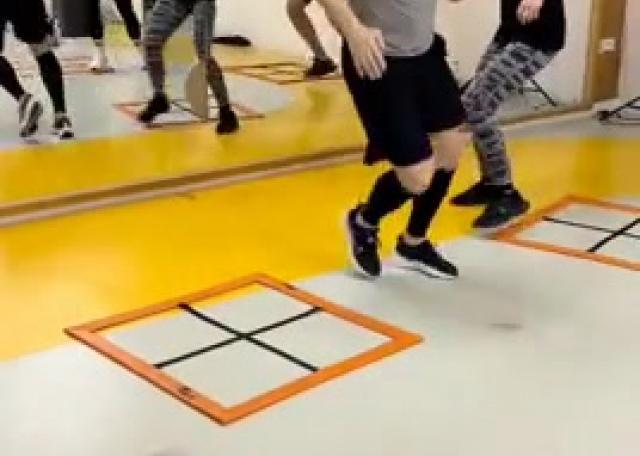 Spin center 14