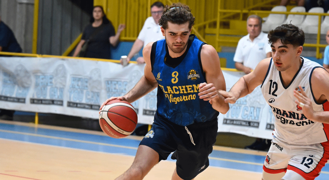 Precampionato: Vigevano 1955-Wegreenit Urania Milano 71-76