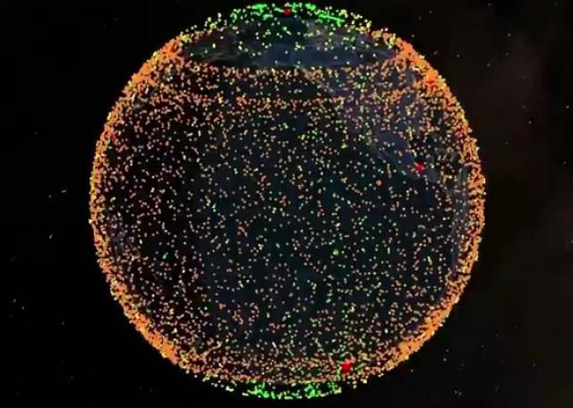 توسع كوكبة «ستارلينك» يتجاوز عتبة عشرة آلاف قمر  