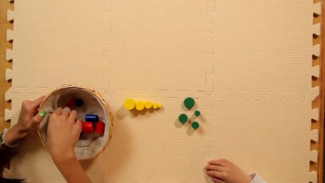 Sensorial Lesson 19  - Knobless Cylinders