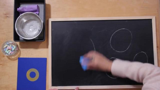 Writing Lesson 16 - letter o on blackboard