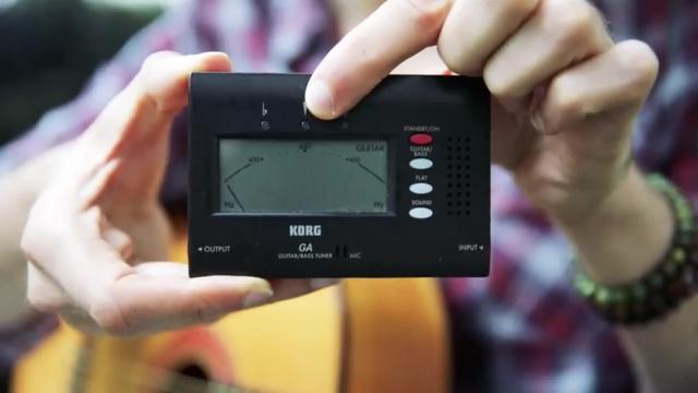 Accorder sa guitare avec un accordeur
