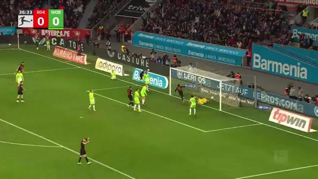 BAYER LEVERKUSEN, FALTA LATERAL
