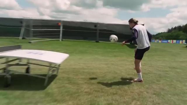 FÚTBOL TENIS DE MESA ENGLAND