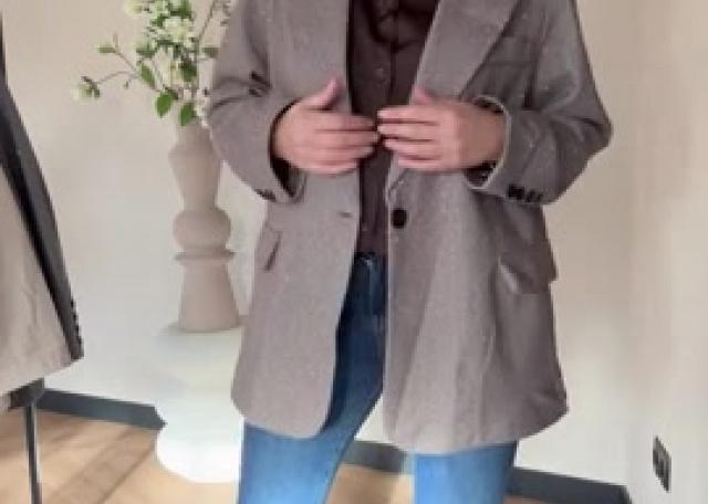 🤎Glitter blazer met visgraat motief, blouse & flair jeans