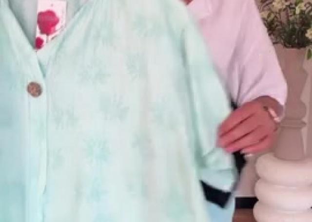 🌻Top met sierknoop en plus size wide leg