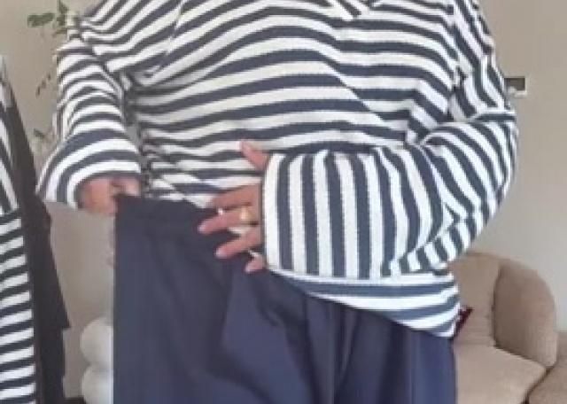 💙V-hals streep top & Barrel broek