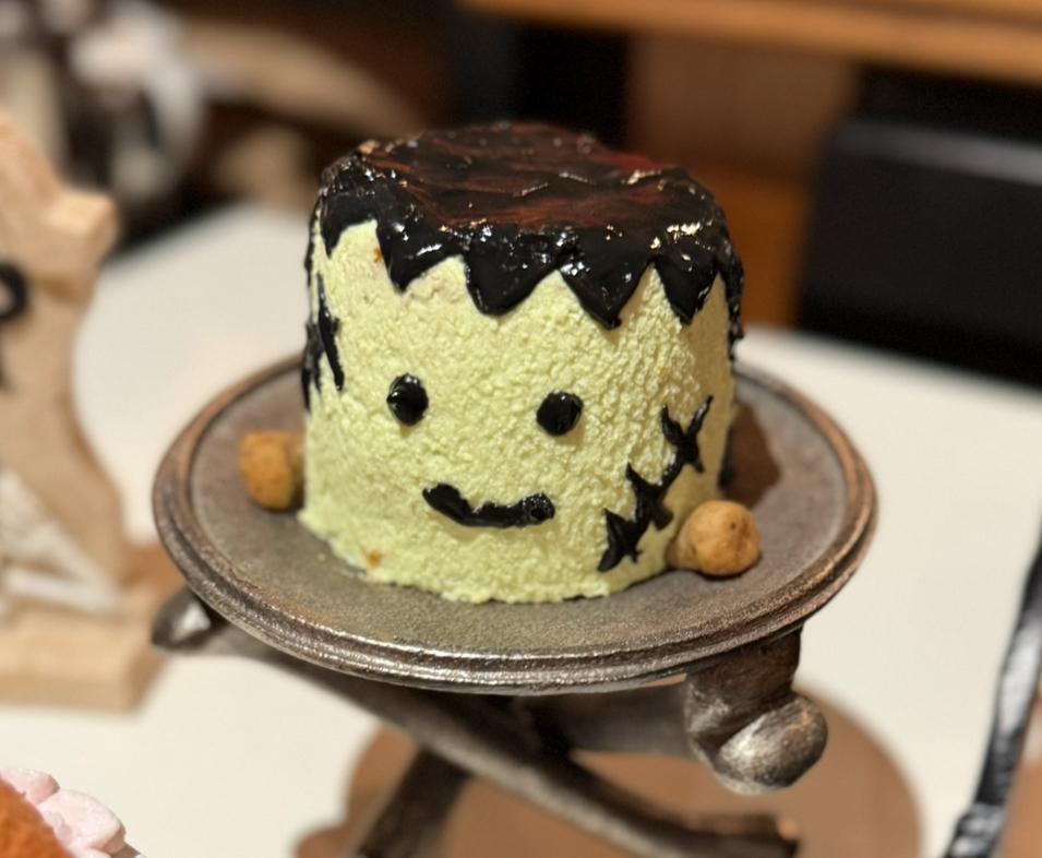 Video Tutorial: FrankenPup Cakes