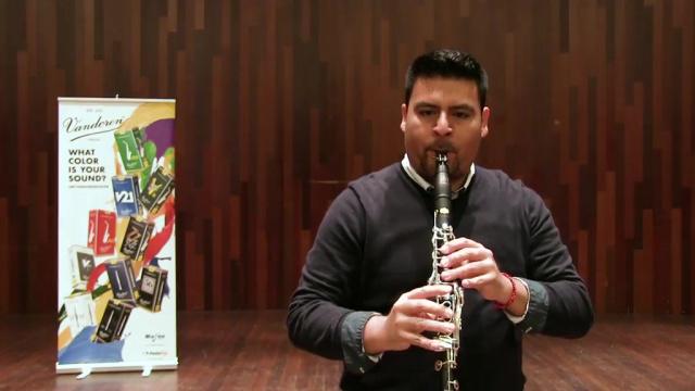 Vandoren, una experiencia esencial'' con Eduardo Javier, Clarinetista