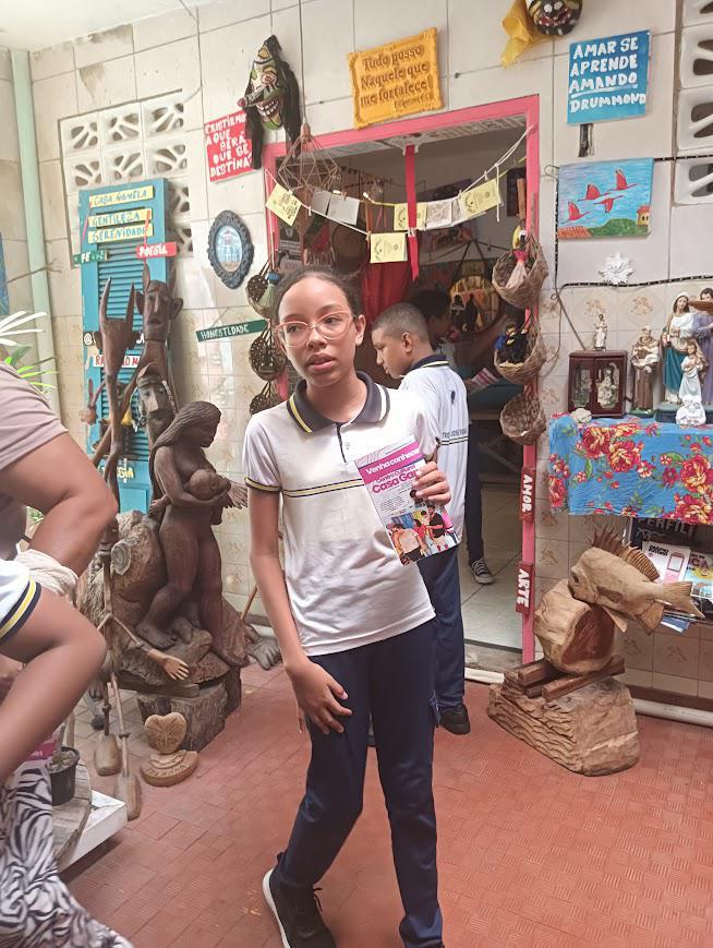 Visita dos alunos do colégio Patronato São José de Ribamar