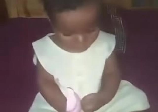 صديقتنا ميسم تجلس لأول مرة ❤️