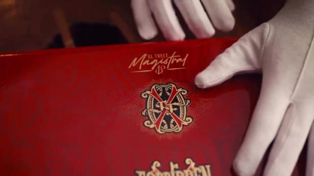 Exclusivo. Intenso. Legendario. ⏰ ❤️El 13 MAGISTRAL de Arturo Fuente- una década de añejamiento 