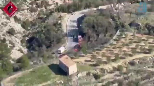Rescate de un ciclista al salirse de la vía en Castell de Castells