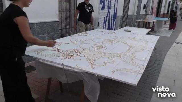 Els Poblets viu la III edició de “Persianes amb Art” omplint de color els seus carrers