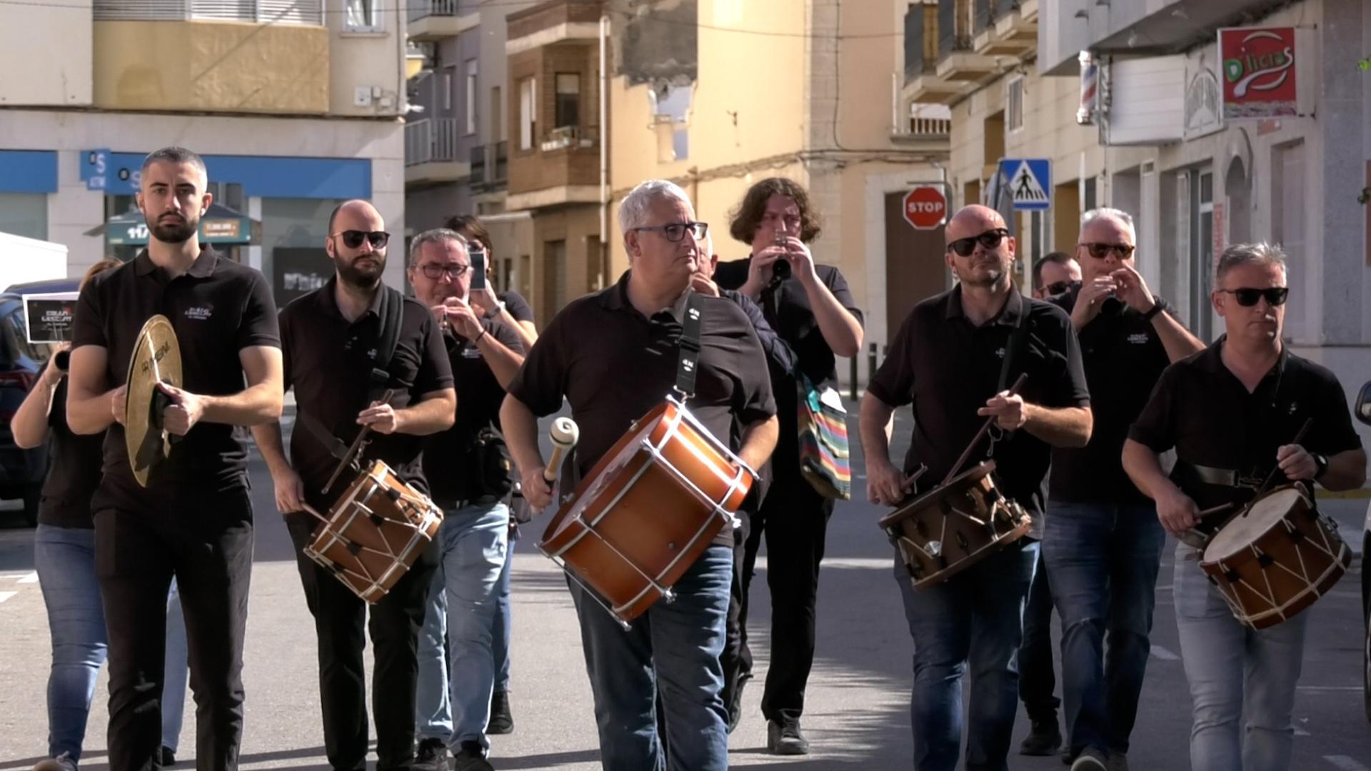 La Cercavila del Verger anima els seus carrers junt amb la Colla L'Esclat