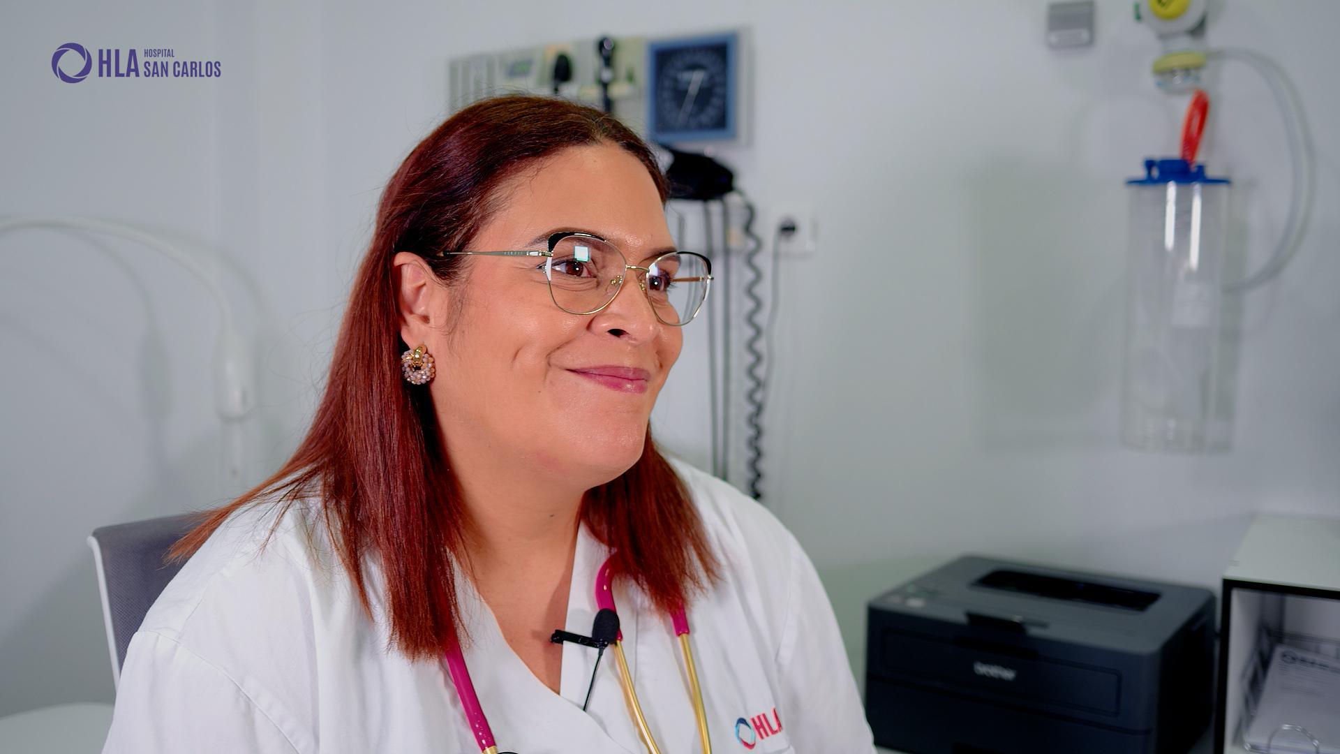 Dra. Prieto, Hospital San Carlos de Dénia: "Atendemos urgencias de todo tipo: caídas, códigos ictus o infartos"