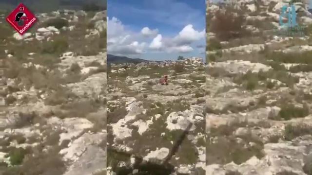 Rescatan en helicóptero a una senderista con fractura de tibia en la Vall de Gallinera