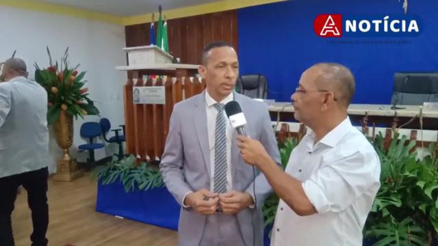 EM DIA FESTIVO LEGISLATIVO DE ITAJUÍPE HOMENAGEIA POLICIA MILITAR E CPM