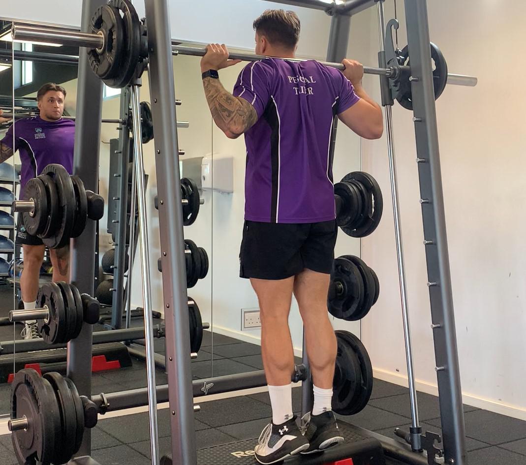 Calf Raises Smith Machine