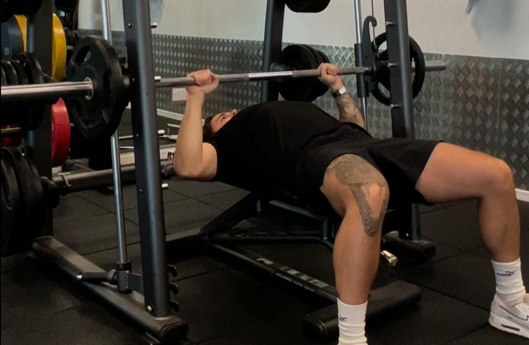 Smith Machine Flat Bench Press
