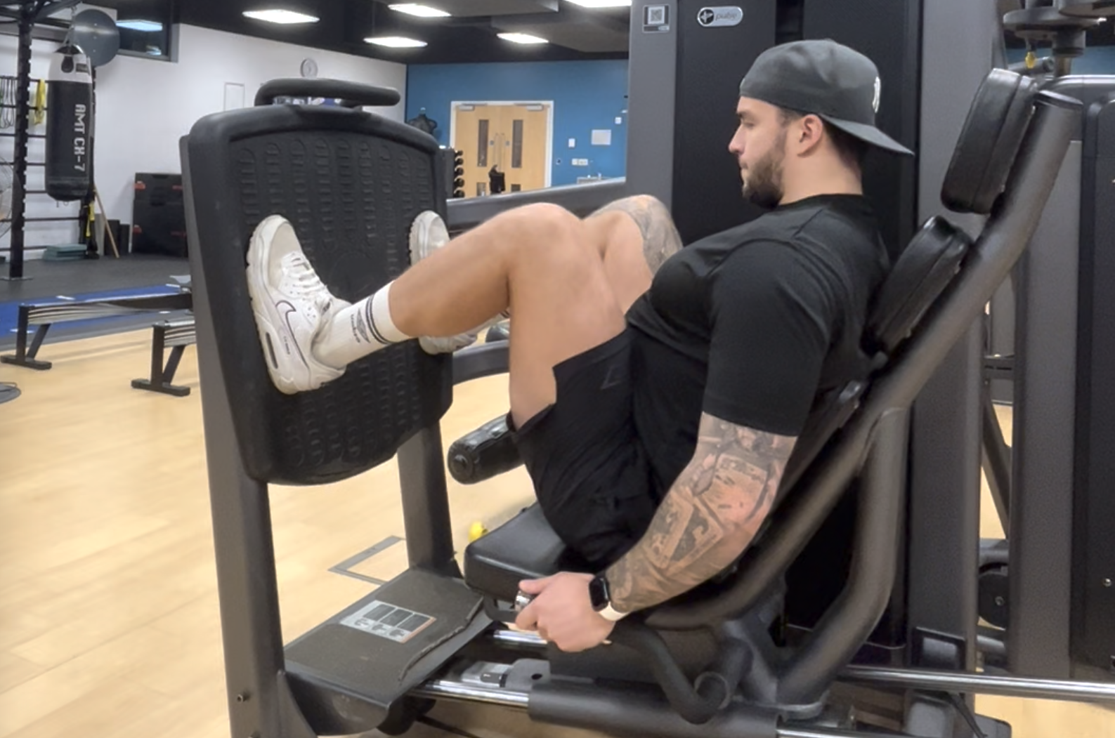 Leg Press Machine (Wide Stance)