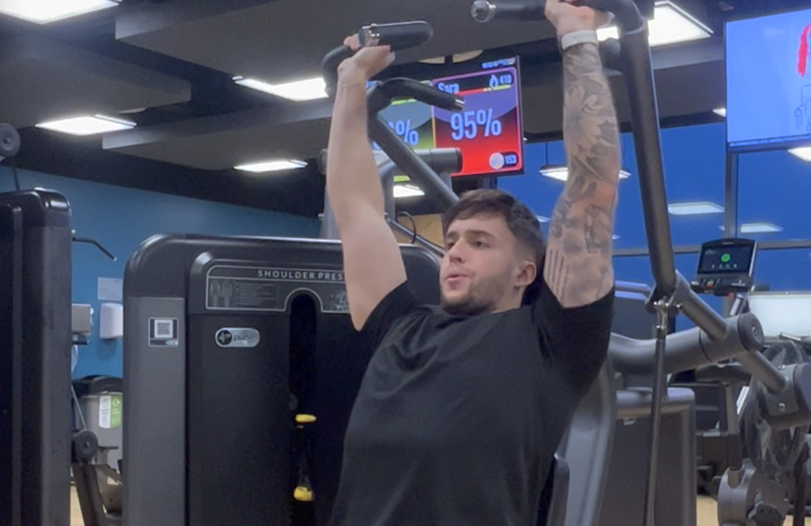 Machine Shoulder Press (Wide Grip)