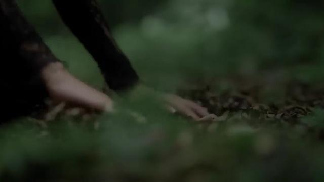 GHEA INDRAWARI - JIWA YANG BERSEDIH
