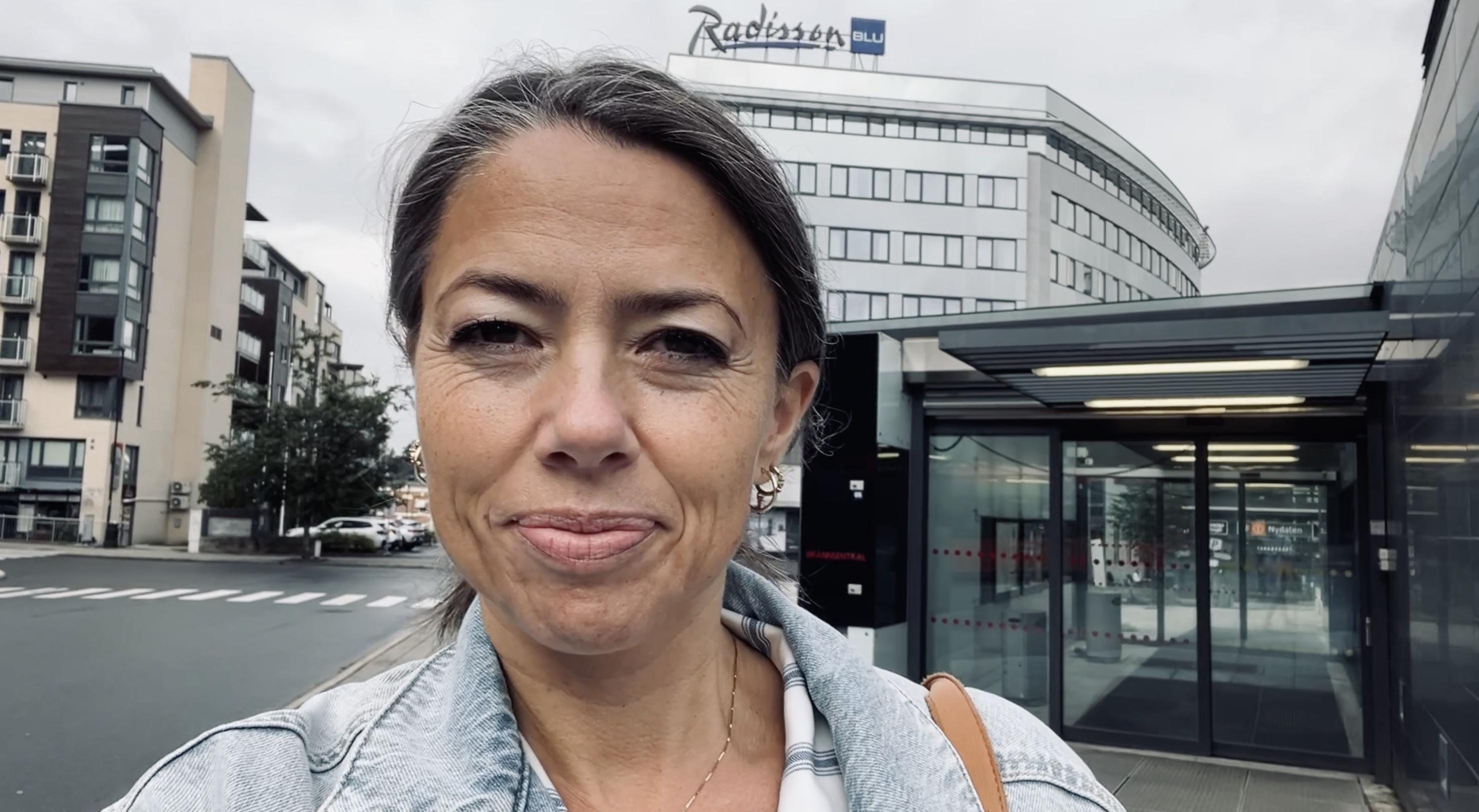 Tilhøre en kirke – Linn Myhr