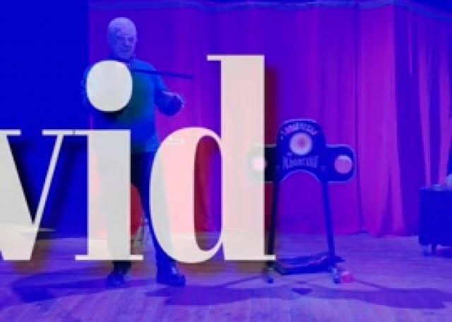 Oggi riapre il Teatro Pavoni con il mago David!